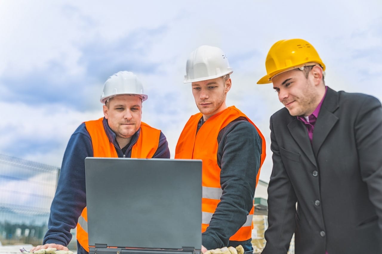Construction Safety Training: Reduce Workplace Risks